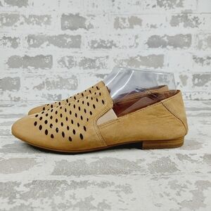 Earth Origins Wheat Beige Perforated Suede Slip On Flat Loafers T635